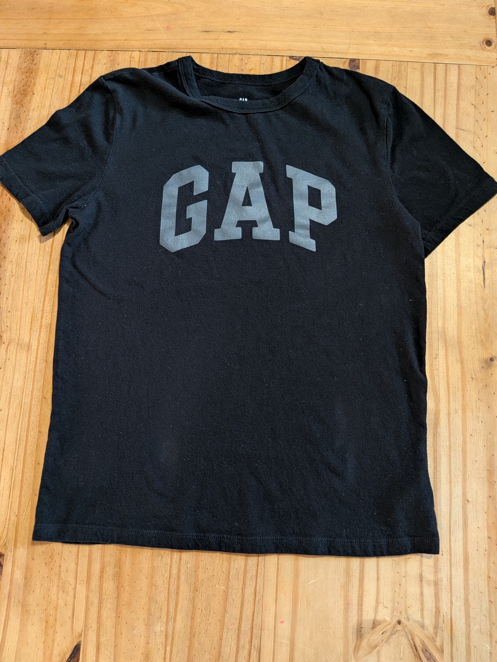 GAP Black T-Shirt with Charcoal Logo